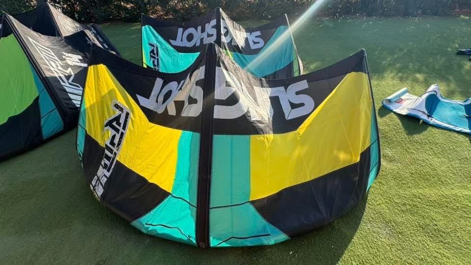 Kite-uri Slingshot RPM / board-uri / echipament de kite