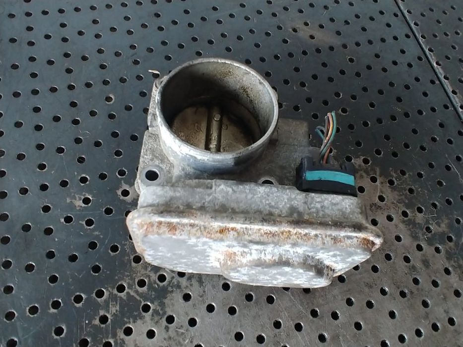 clapeta acceleratie dodge caliber 2.0 b dupa 2006  pat5428090