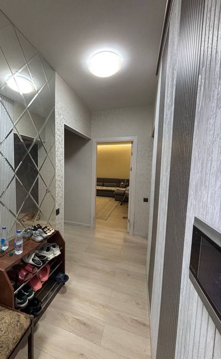 Срочно продается 4х ком квартира, ориентир: ул. С.Азимова, 80м²