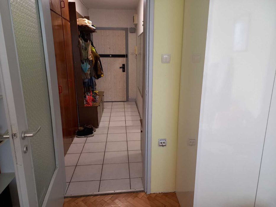 Дава се под наем Тристаен апартамент в София, Младост 1 - 105 кв.м за 860 € - Снимка #8