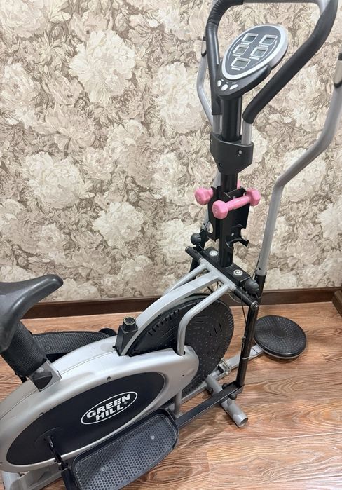 Продается комплексный тренажер три в одном, в отличном состояние.