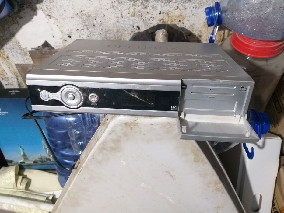 Антена спутникавой и тюнер