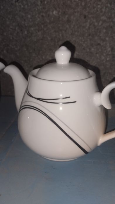 Pasuda komplekt Kelishilgan holatda sotiladi narxi telda.