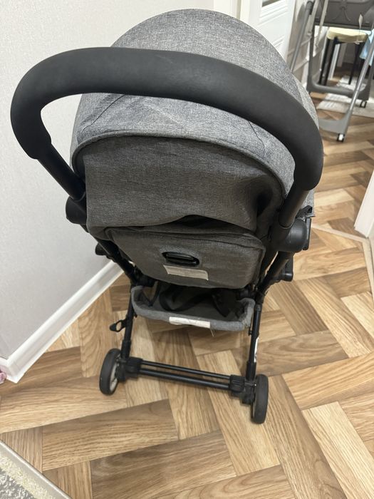 Продам коляску Lili