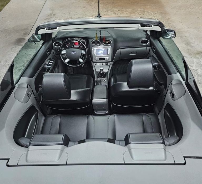 Ford Focus CC Pininfarina