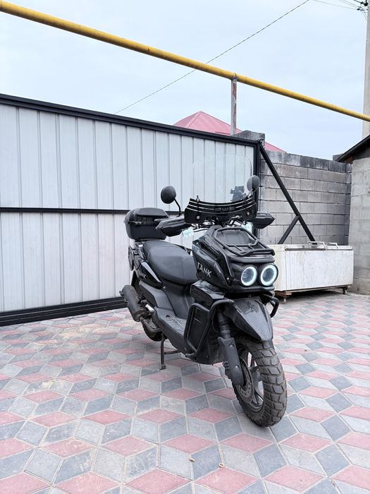 Мопед Tank Обмен на iphone 15pro