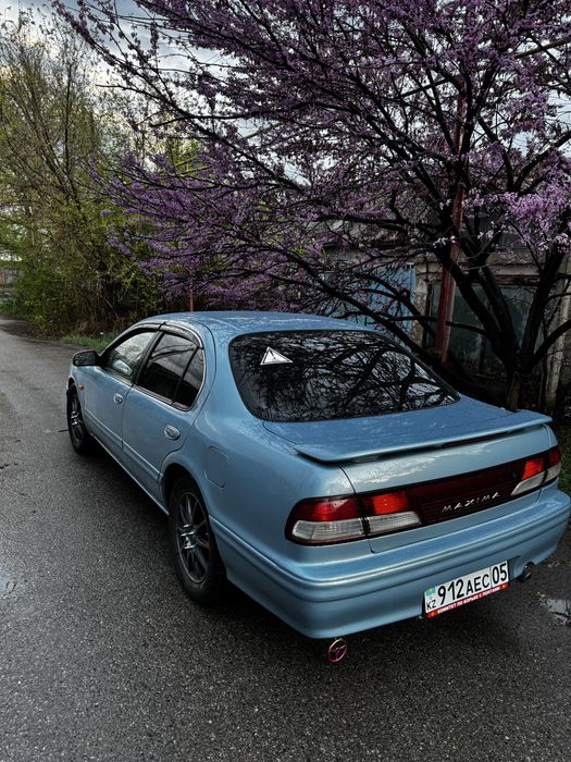 Nissan Maxima A32 3.0