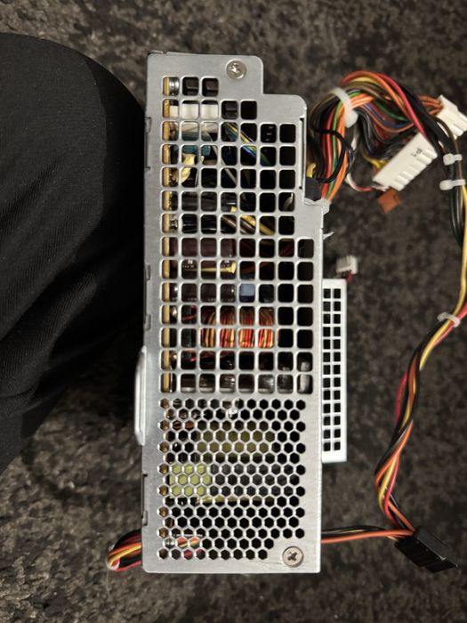 Sursa pc hp merge impecabila