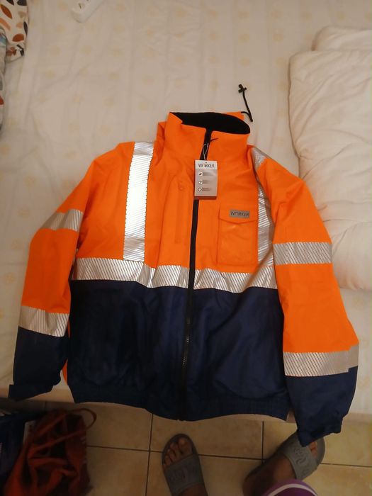 Compleuri de munca noi