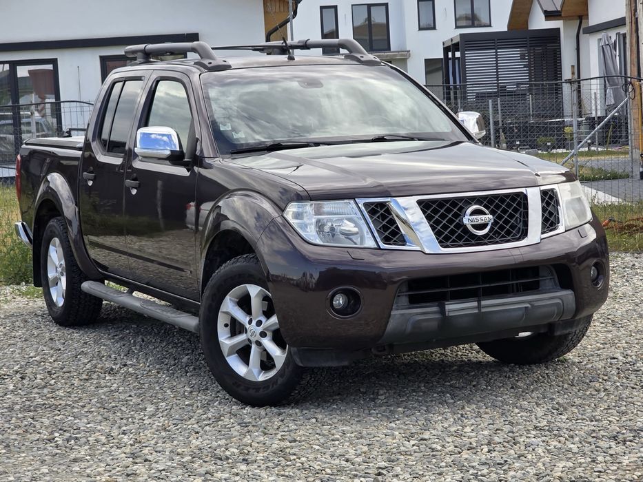 NISSAN Navara 2012