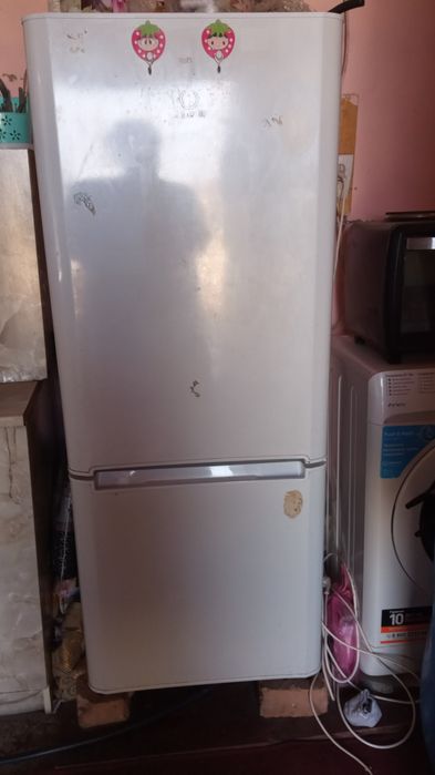 Холодилник индезит