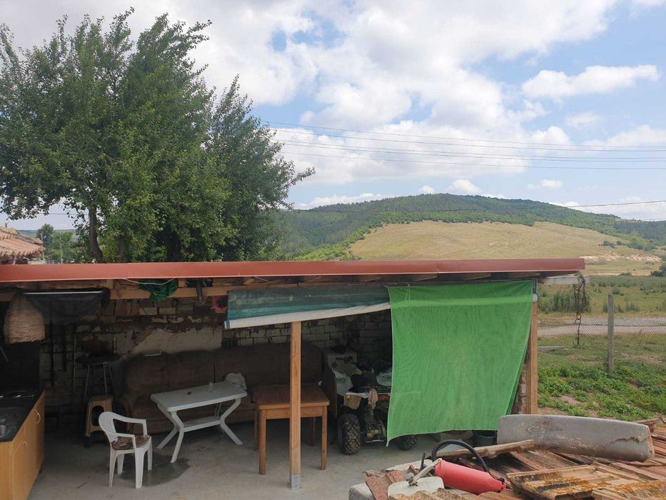 Едноетажна къща, с.Камбурово