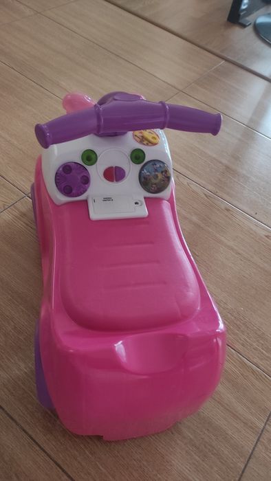 Vând mașinuță Minnie cu sunete stare impecabila