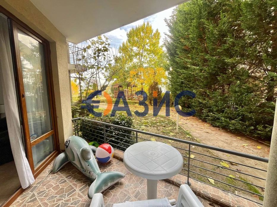 Апартамент с 2 спални в комплекс Глобал Сити, Несебър, България, 95 кв