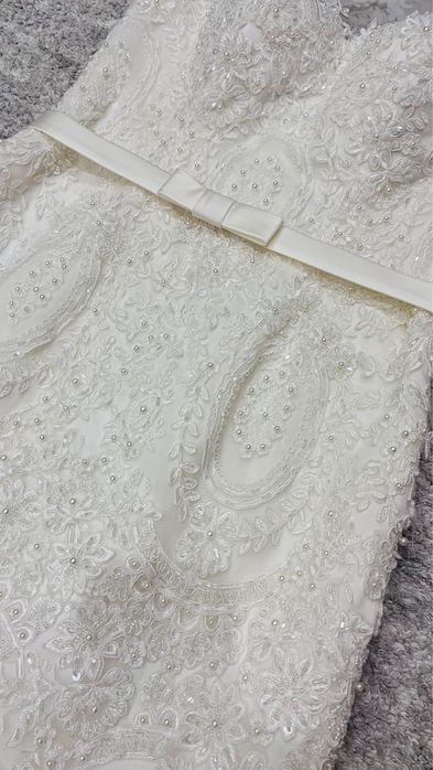 Страхотна сватбена рокля