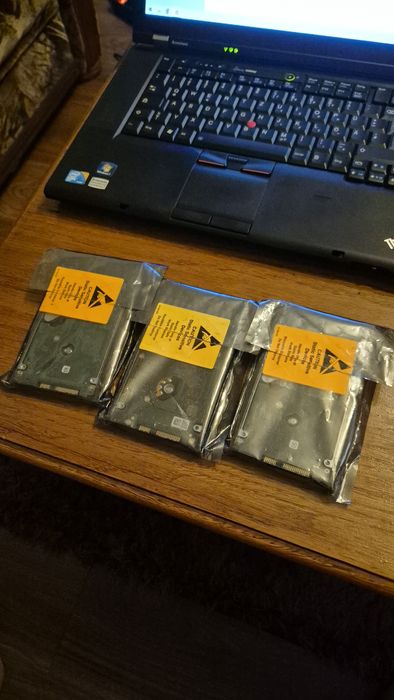 3 x HDD Server HP 600gb 10K SAS 2.5" + Caddy (Smart Carrier)