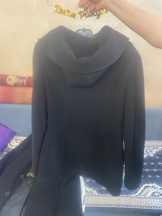 Продам женское пальто