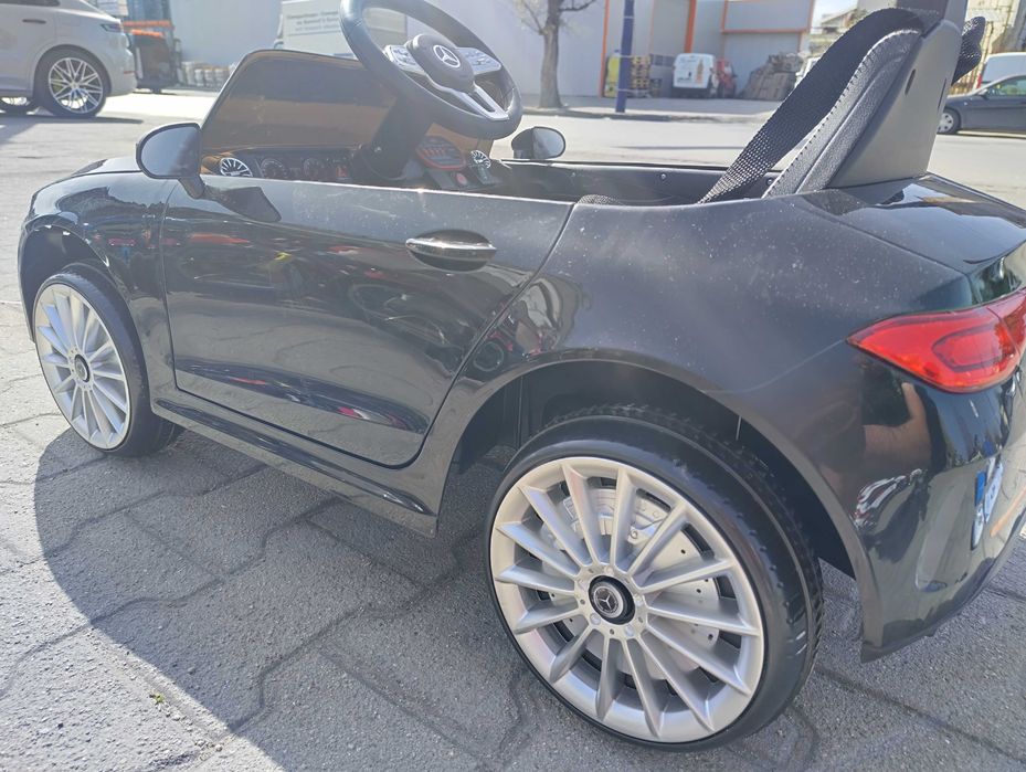 MERCEDES-BENZ 12V Акумулаторна кола CLS 350 черен