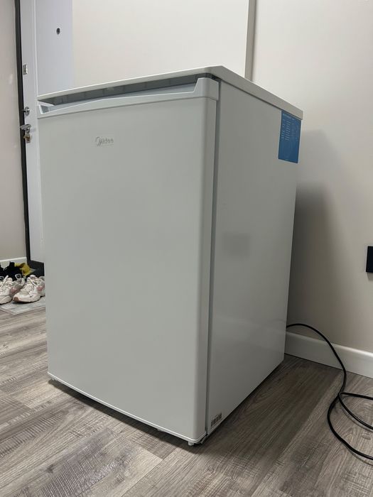 Холодильник Midea