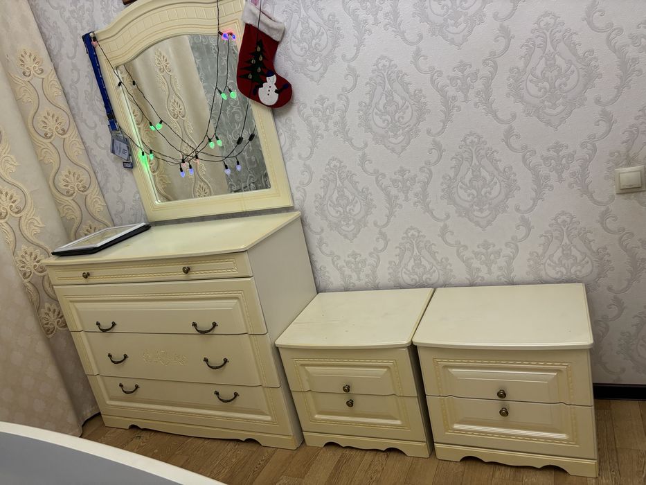 Спальный гарнитур