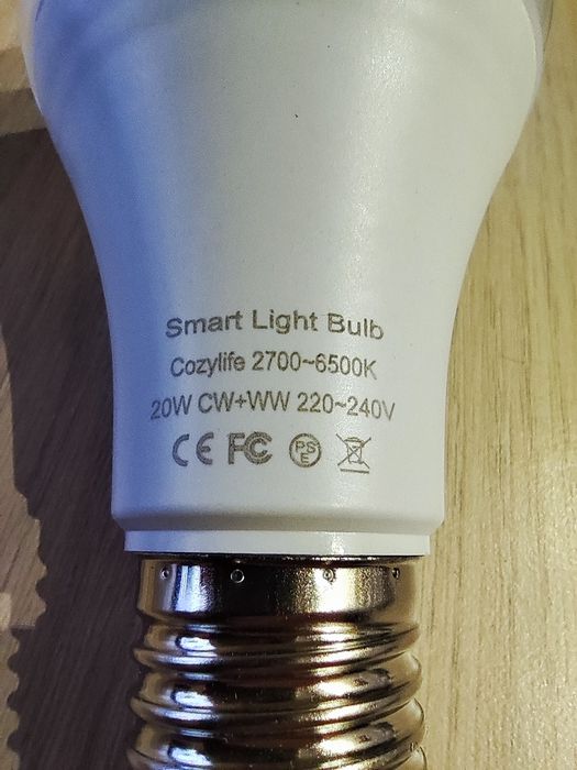 Смарт LED Wifi крушки Е27, димер, топло-студено бяло.