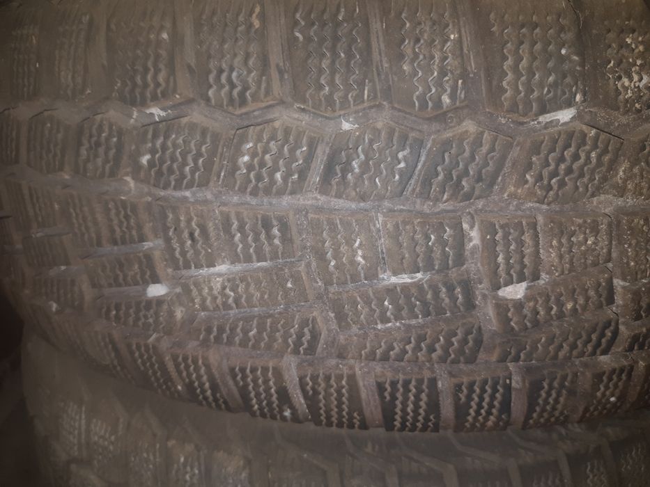 Авто шыни зимние