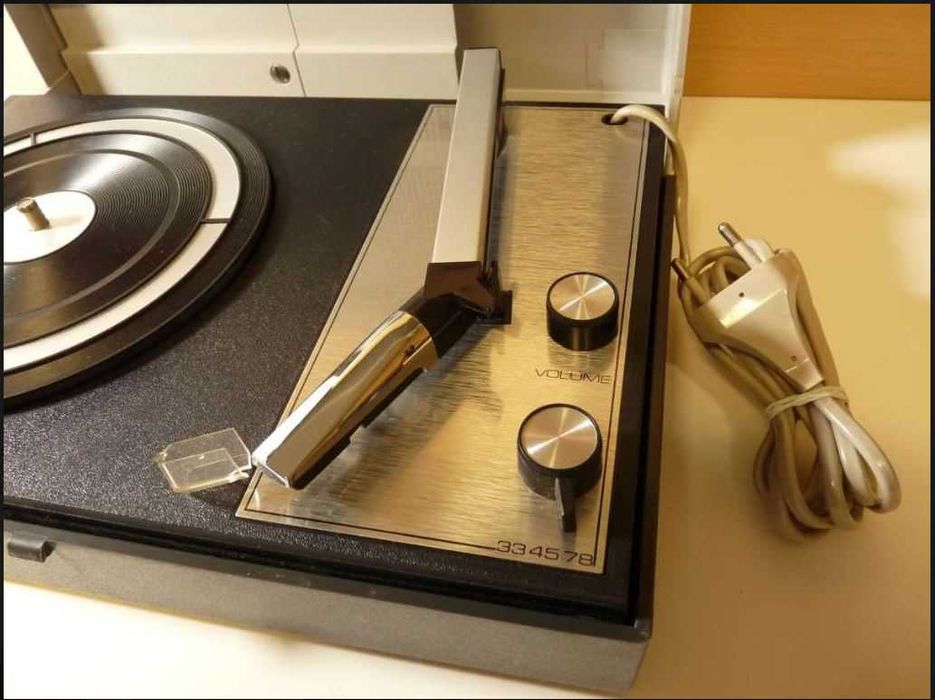 Грамофон Philips All Transistor 22GF210 /01B - 1968-72