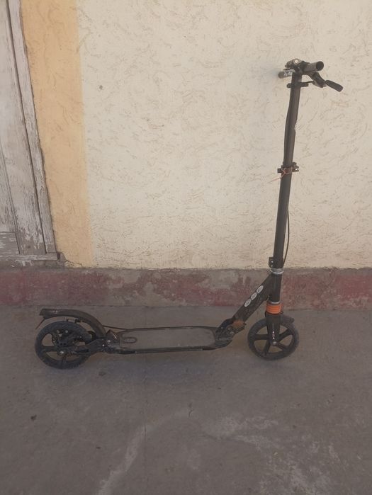 Продам самокат возможен торг