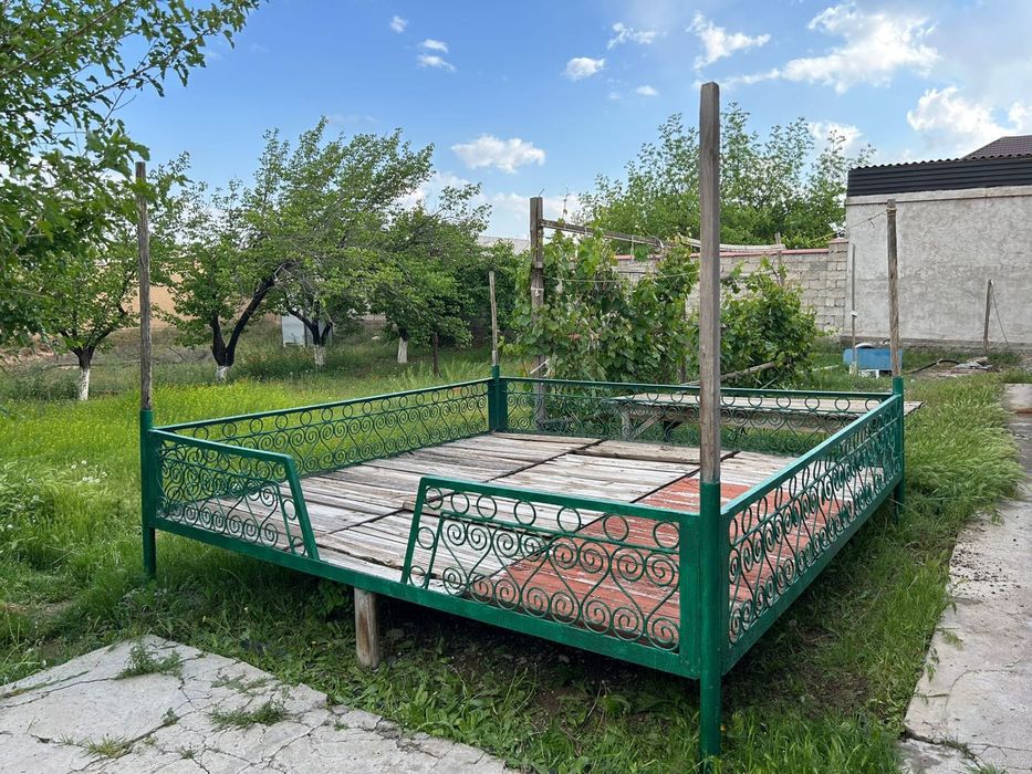 Бу кровать сатылады.тапчан