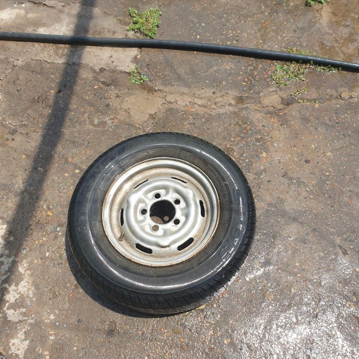 Продам шины автомобиль