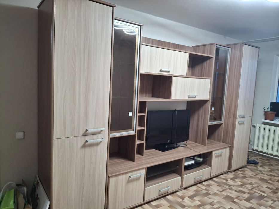 Продам зальную стенку