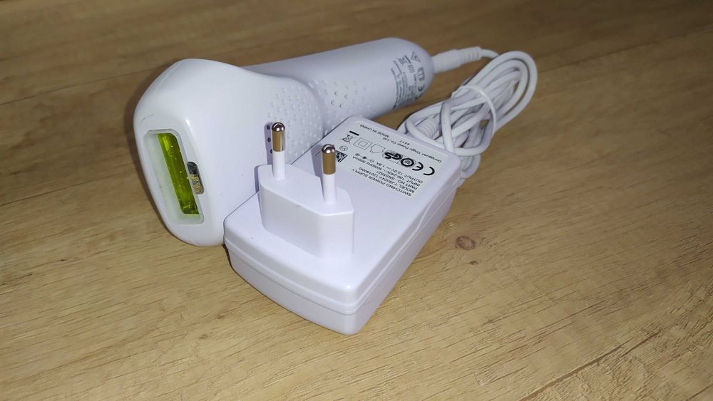 Фотоепилатор SANITAS IPL200