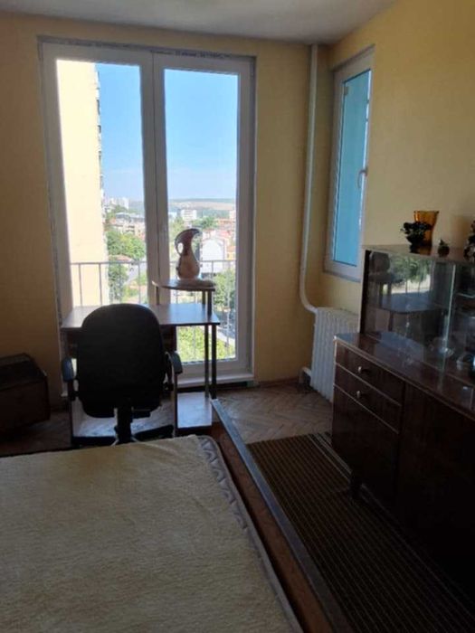 Под наем Плевен в центъра, двустаен с отделна кухня