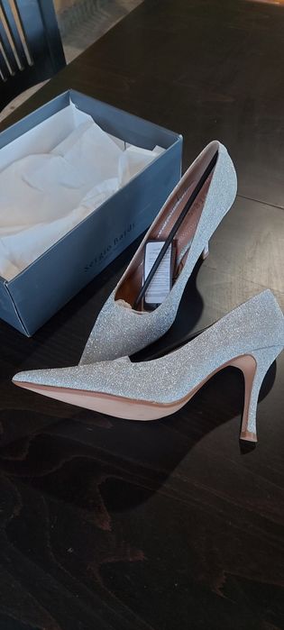 Продавам дамски италиански обувки