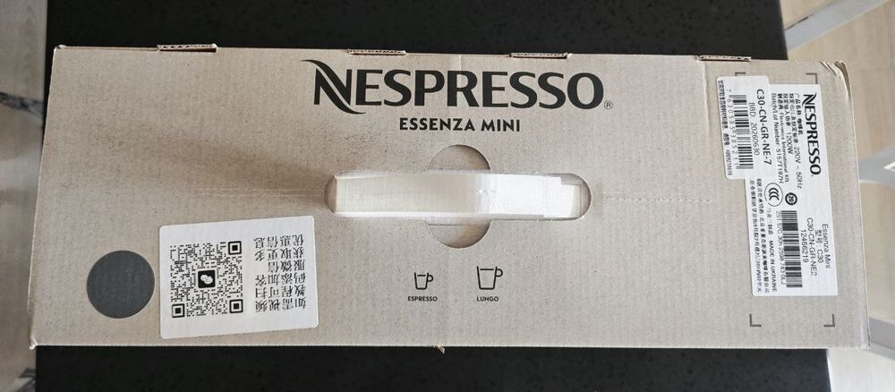Кофемашина Nespresso C30 Essenza Mini