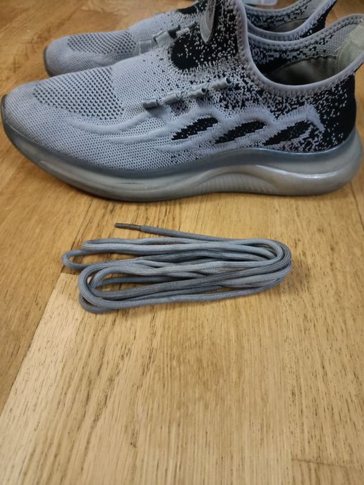 Мужские кроссовки