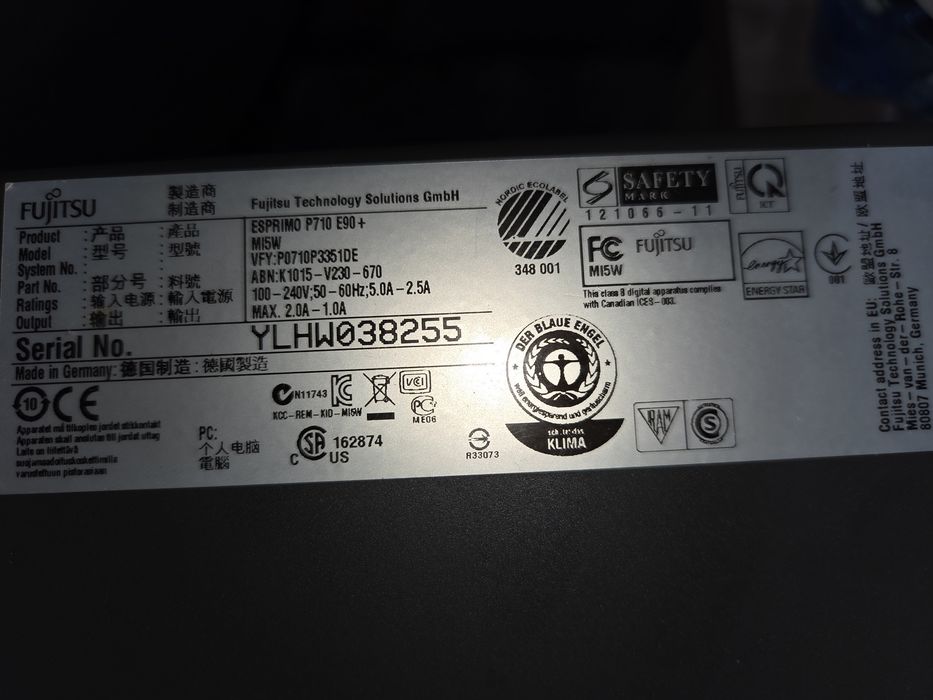 Desktop Fujitsu I3- 2130, 4gb ram,480 gb hdd