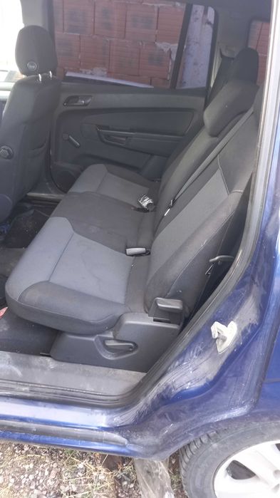 Опел Зафира Б 1.9 НА ЧАСТИ