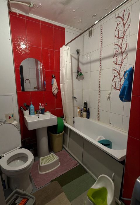 Продам 3-х ком кв КазИИТУ