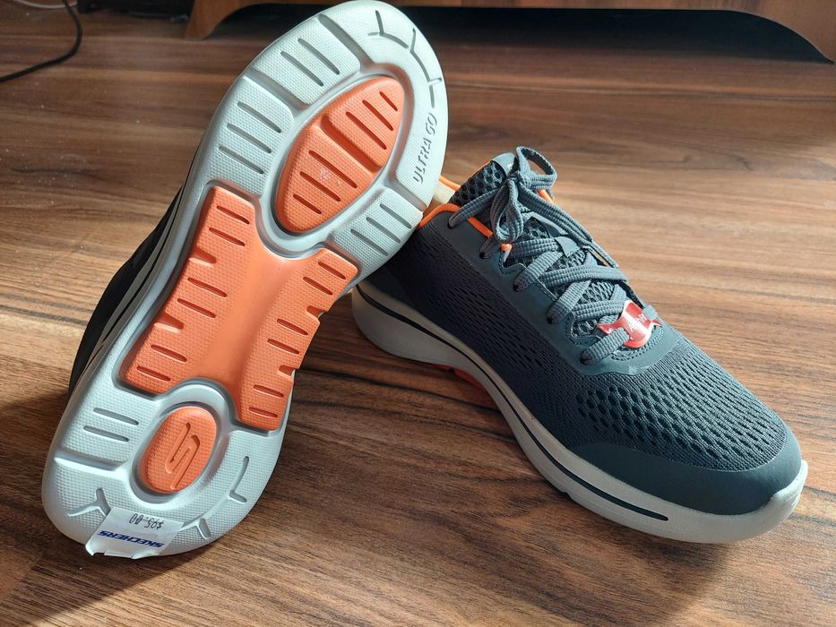 VAND adidasi SKECHERS ARCHFIT - marime 40 - SUA original