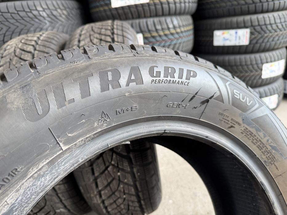 215/65/17 GOODYEAR 4бр