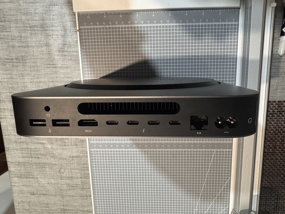 Mac Mini 2018 i3 32gb