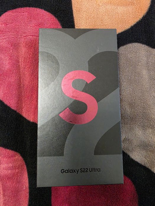 Продам короб от S 22 ultra