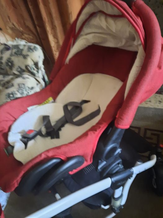 Продам коляску 3в1