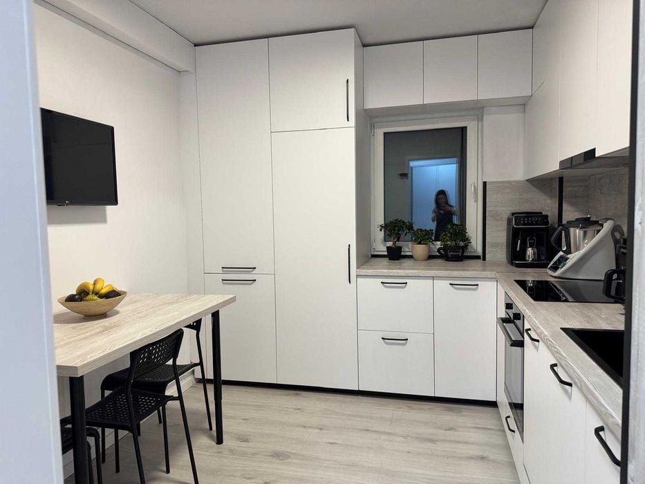Vand apartament 3 camere pe bulevardul Mihai Viteazu, Sibiu
