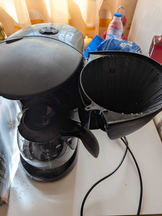 Продавам кафемашина с филтърно кафе марка  Braun
