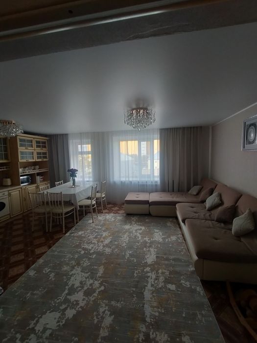 Продаю 4х комнатную квартиру