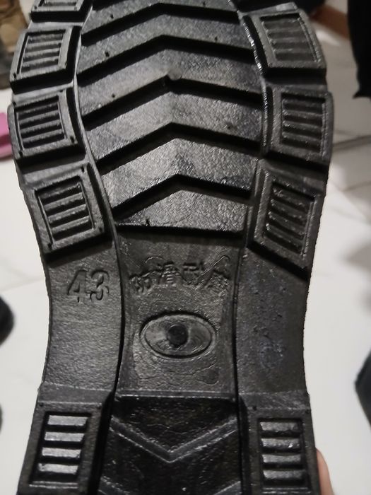 Продам мужской обувь