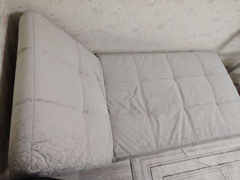 Продам диван Атаманка