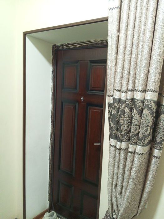 1 xonalik kv sotiladi 4 etaj 44 kv